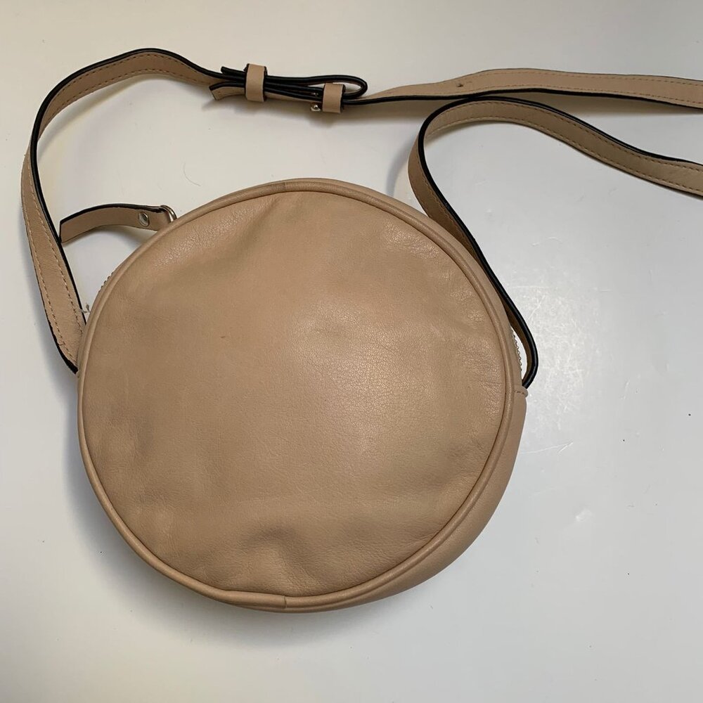 L’intervalle Leather Crossbody Bag